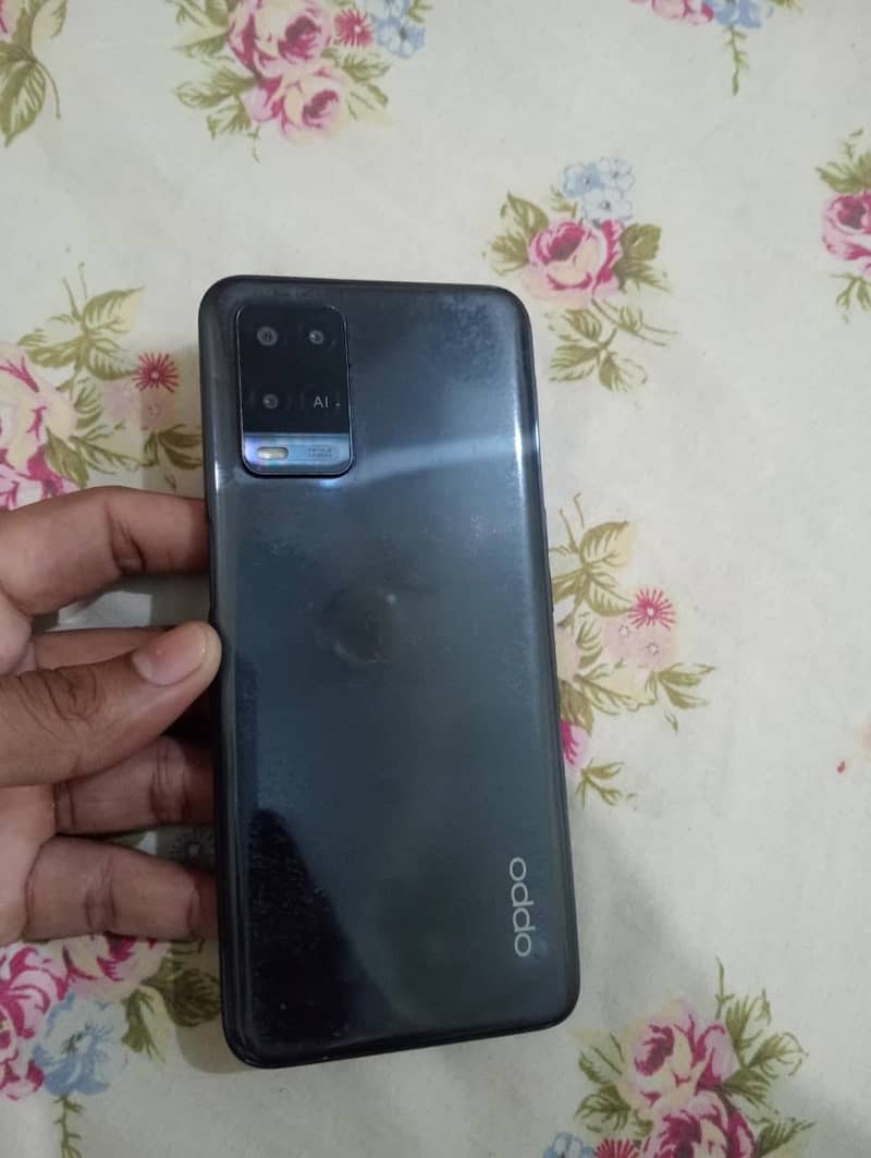 OPPO A54 4