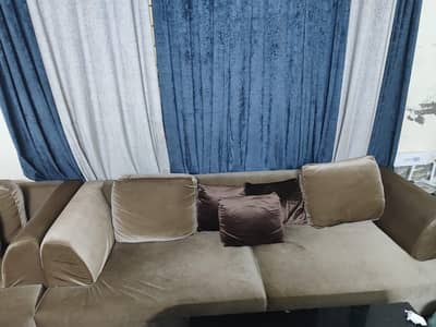 6 seats sofa and deewan