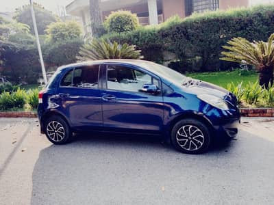 Toyota Vitz 2012