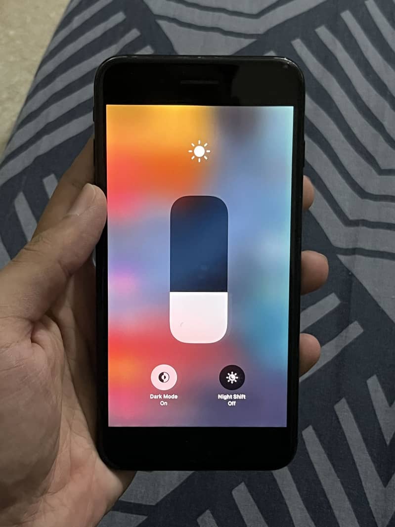 Apple iPhone 7 Plus 1