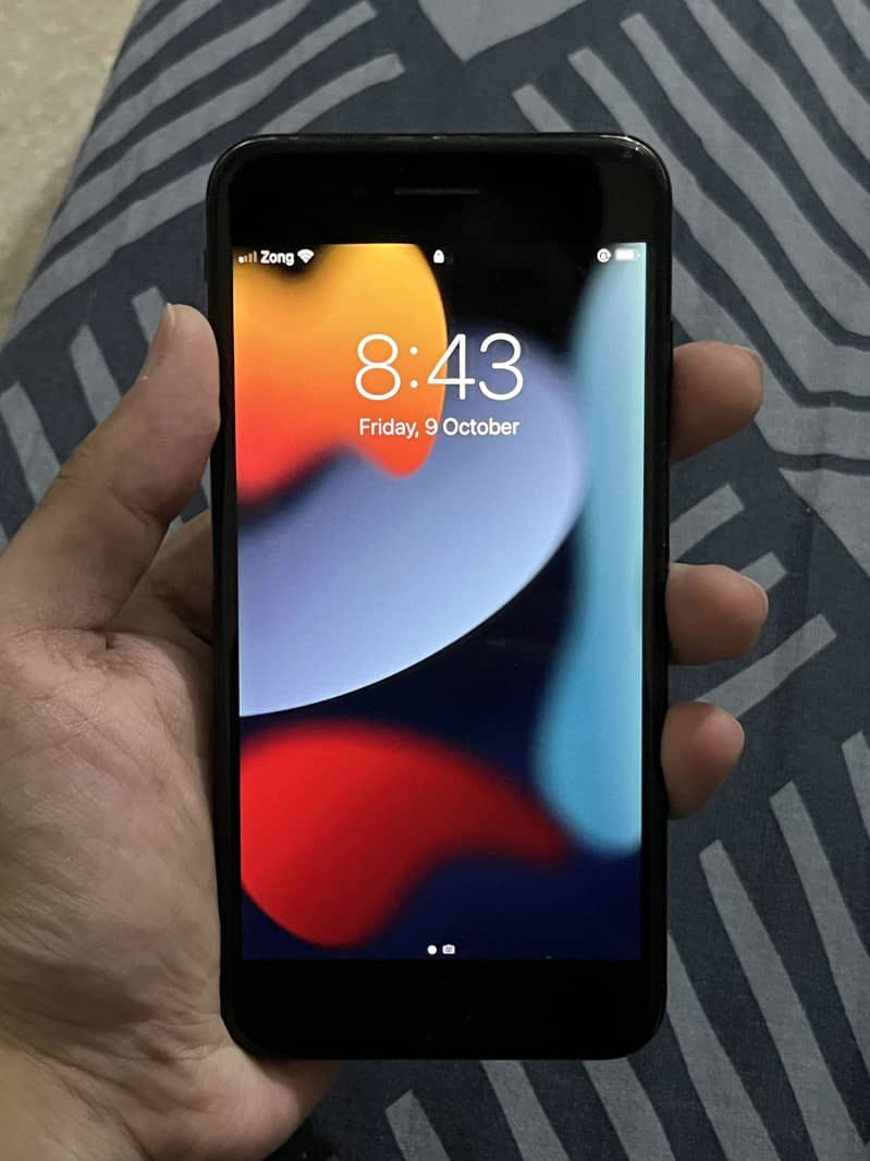Apple iPhone 7 Plus 4