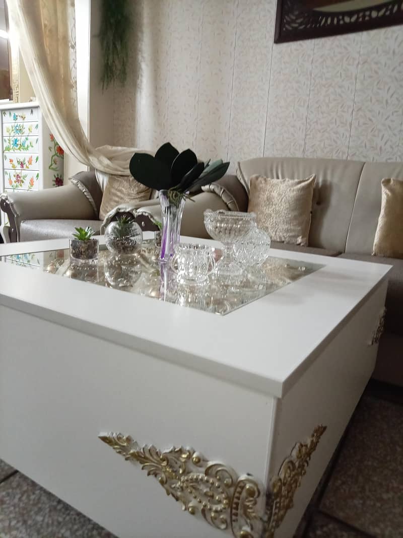 drawing room table 3