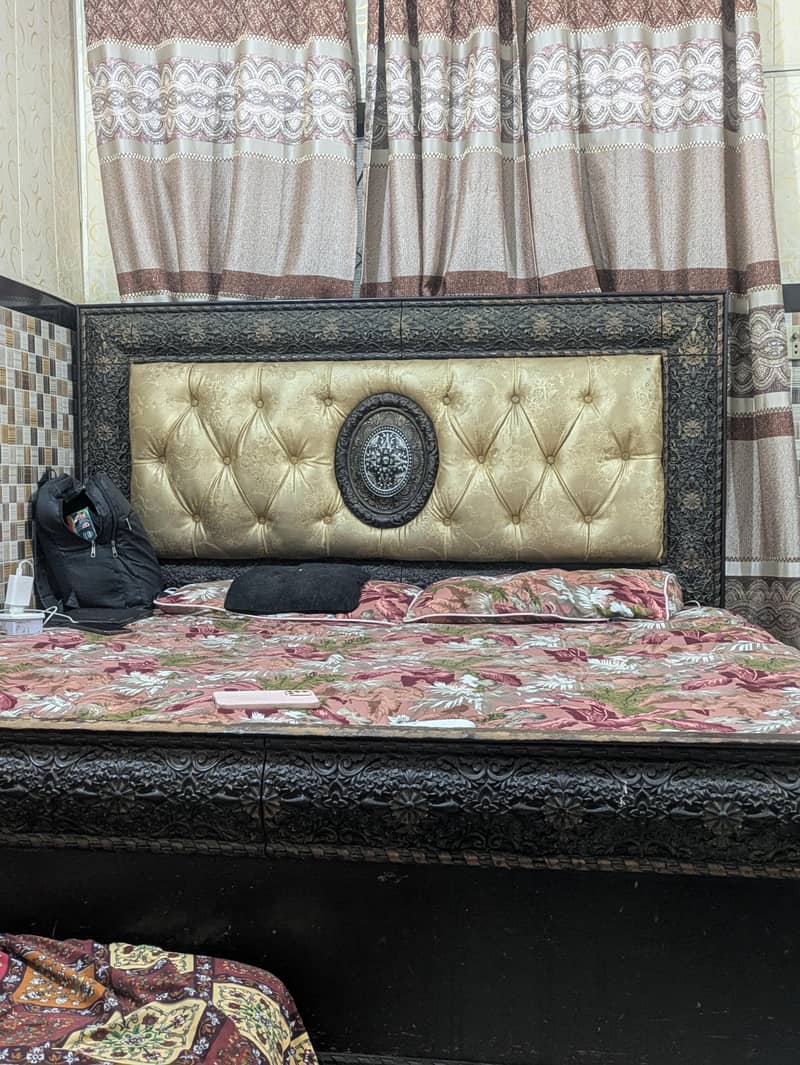 king size bed 1
