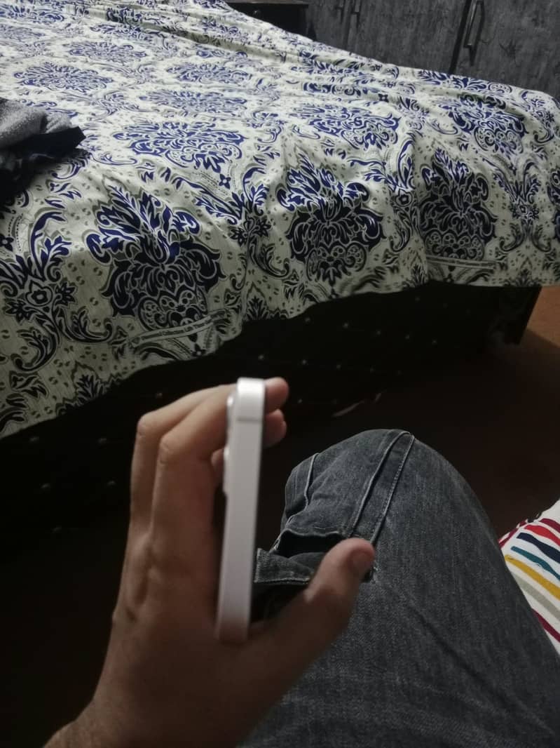 Apple iPhone 13 3