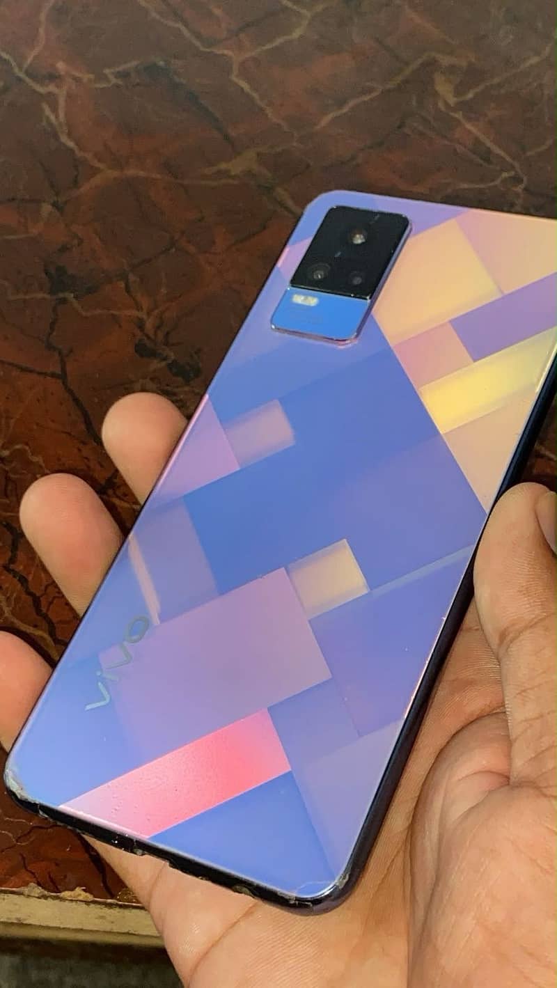 Vivo V21e 1