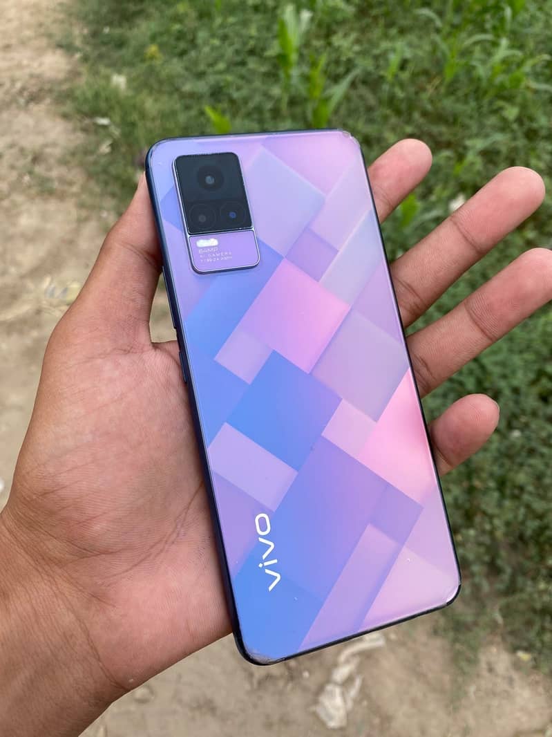 Vivo V21e 4