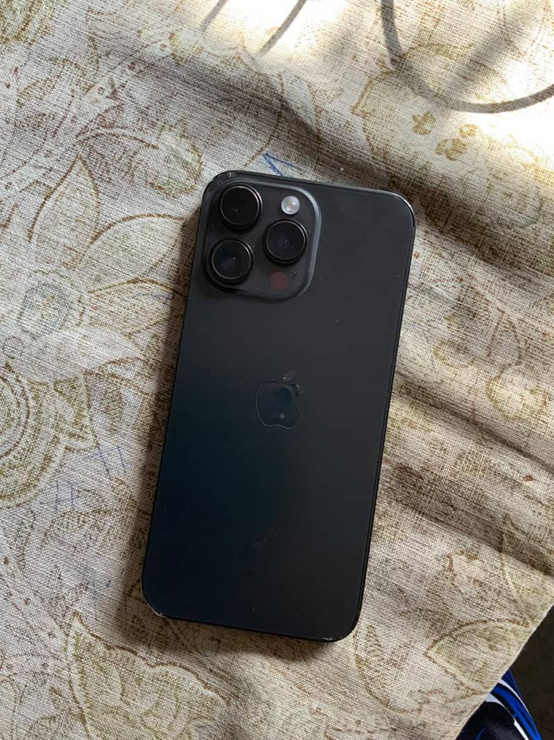 Apple iPhone 14 Pro Max 3