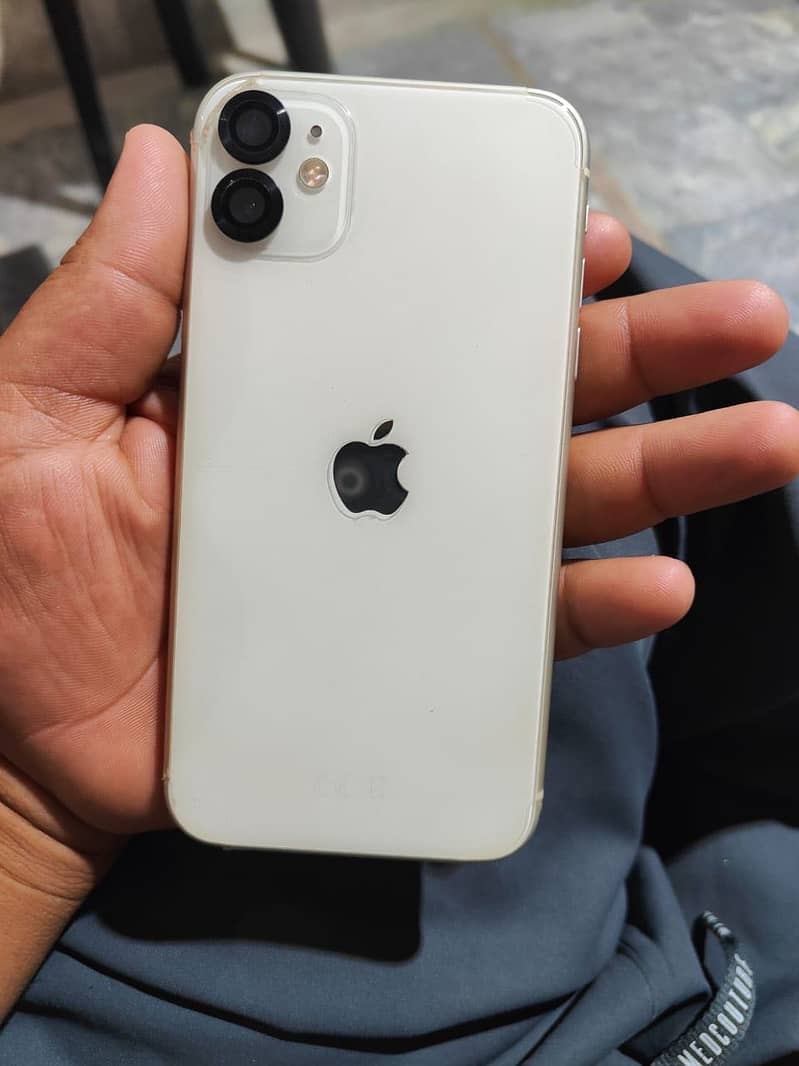 Apple iPhone 11 0