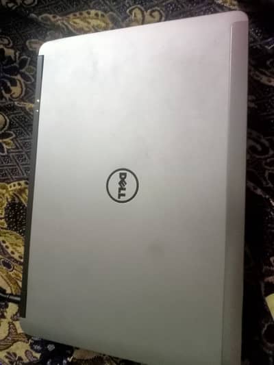 Dell Latitude E6440 - Core i5 (4th Gen) | 2GB Dedicated AMD Graphics |
