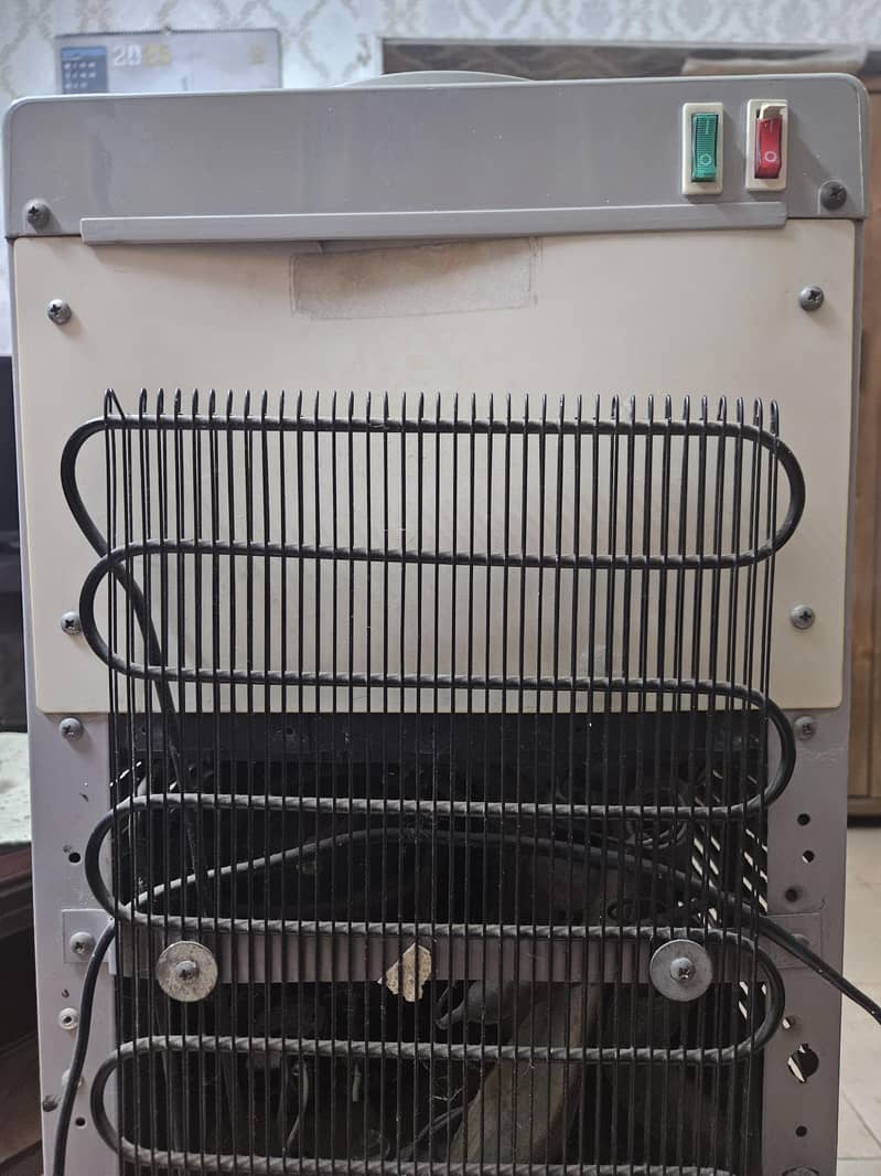 Orient Water dispensor 3