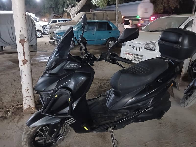 revoo E52 1