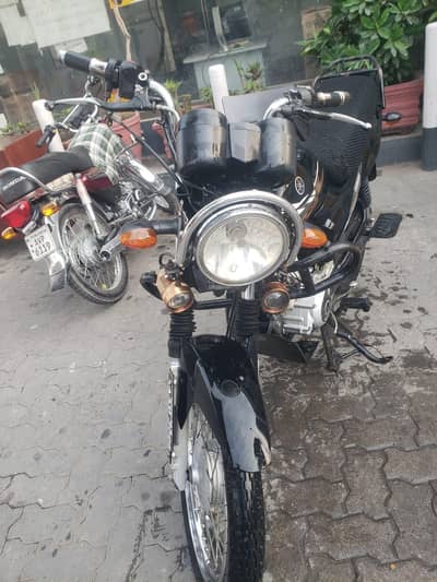 Yamaha YBZ 125