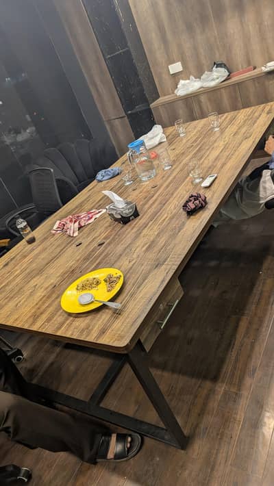 office Table Good condition