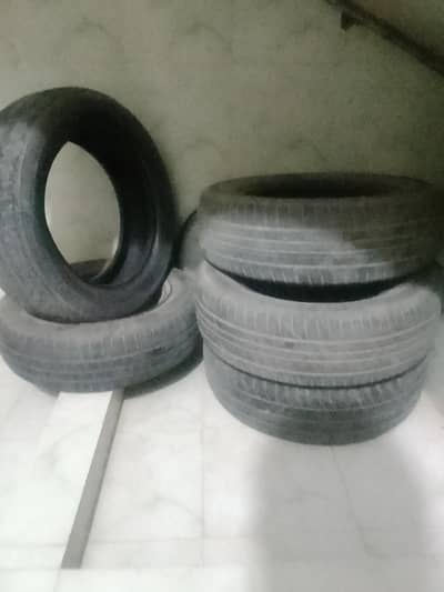 5 scrap tyres