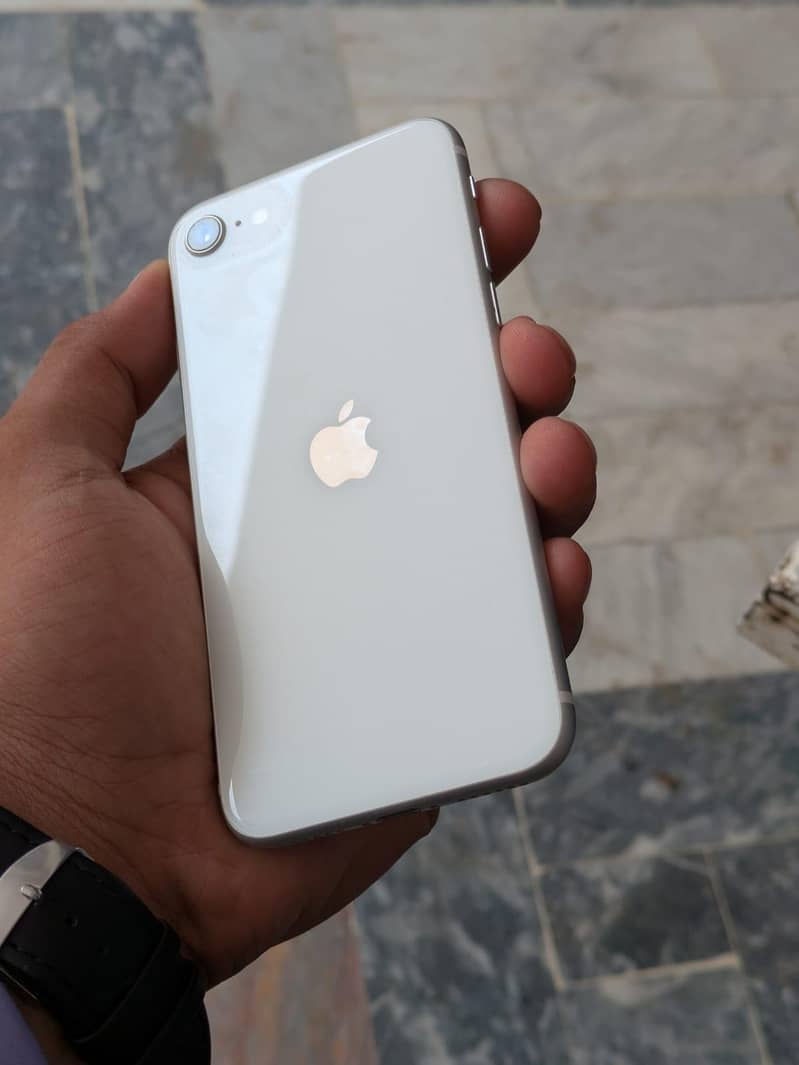 Apple iPhone SE 0