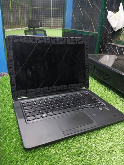 Dell Latitude E7250 Core i7 5th Gen | 8GB RAM | 256GB SSD