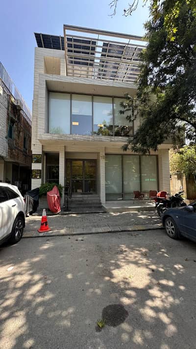 Full Commercial Building for Rent in F-8/3 Abbasi Market, Islamabad