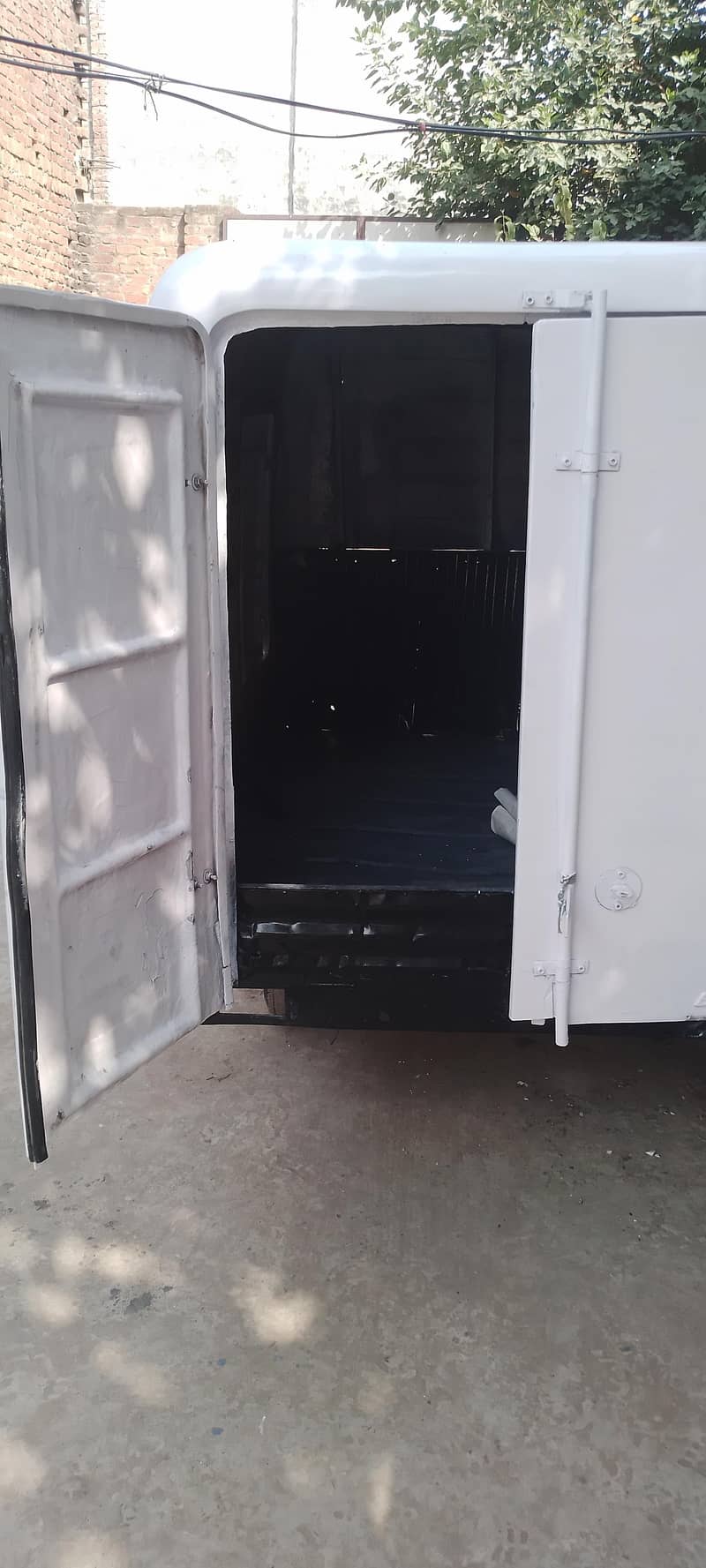 united loader cabin dala 5