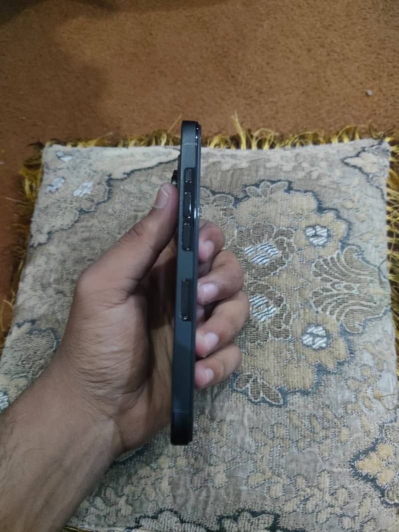 Apple iPhone 14 Pro 3