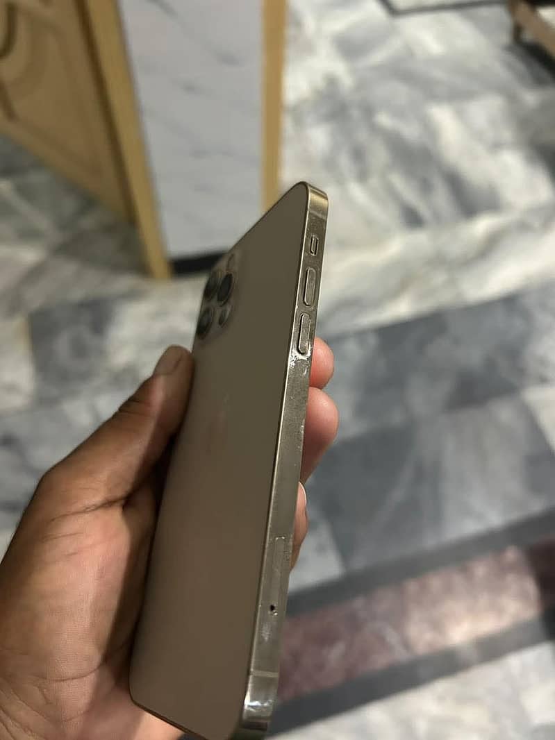 Apple iPhone 12 Pro 1