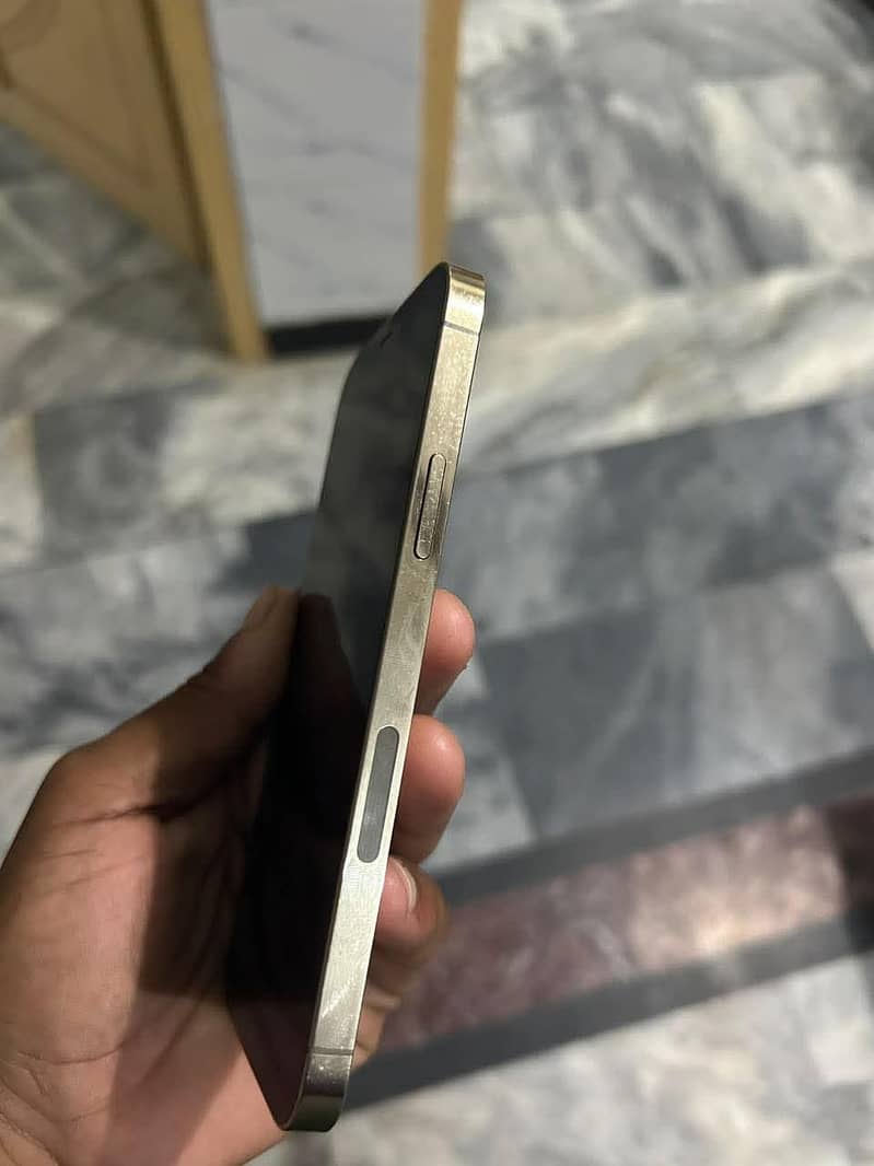 Apple iPhone 12 Pro 5