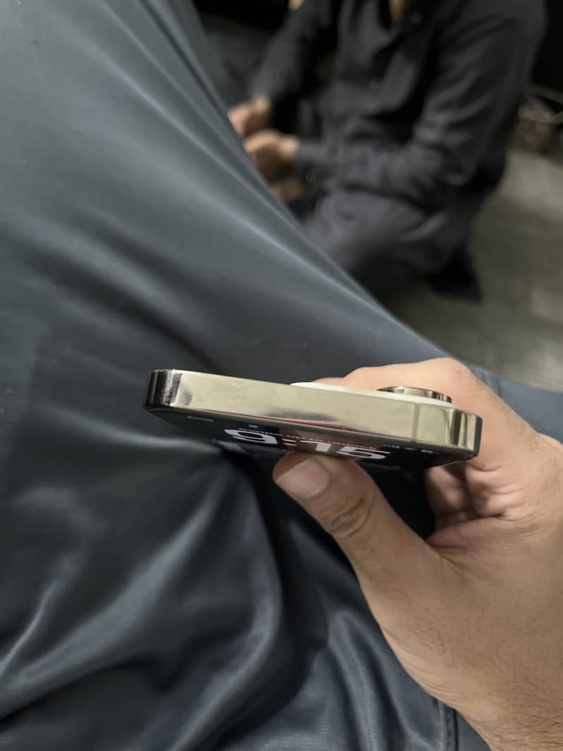 Apple iPhone 14 Pro 4
