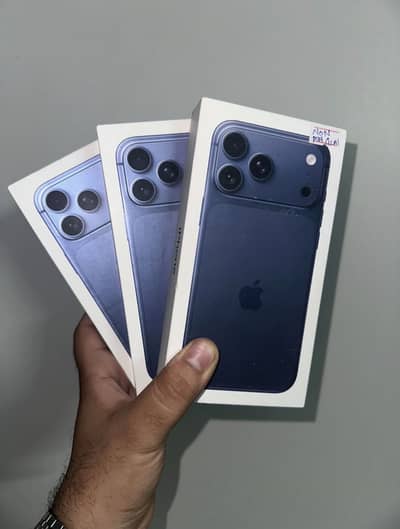 17 Pro Max Blue Non active Factory unlocked