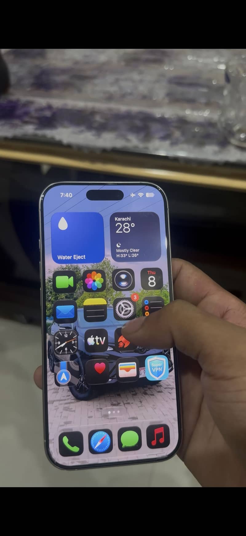 Apple iPhone 16 Pro 3