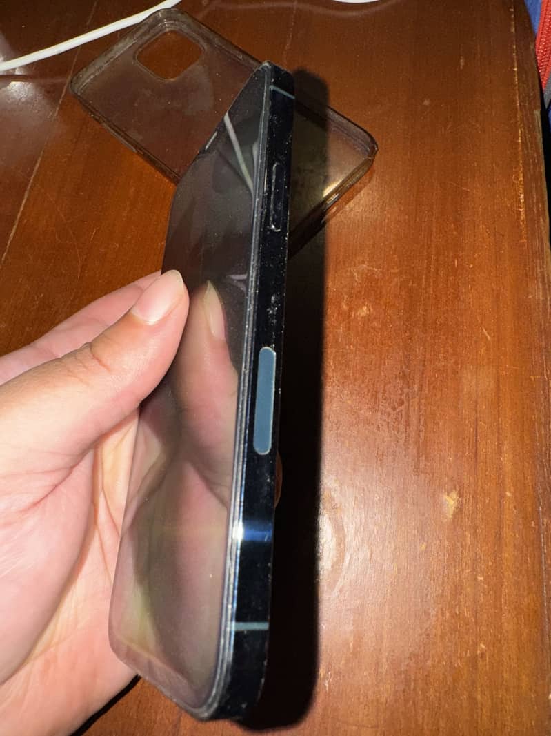 Apple iPhone 12 Pro 3