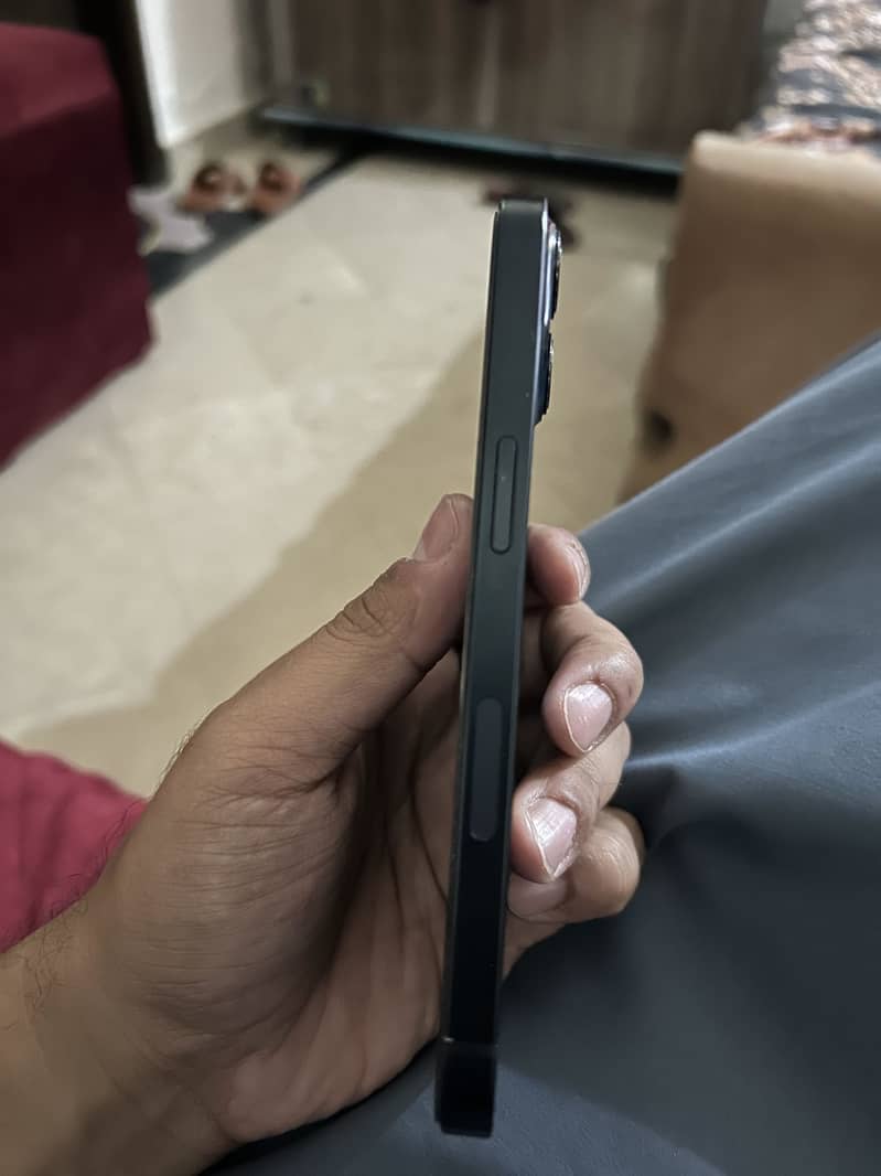Apple iPhone 13(jv) + iPhone 7(for sim) 1