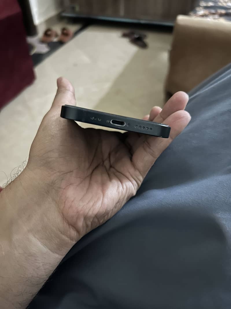 Apple iPhone 13(jv) + iPhone 7(for sim) 4