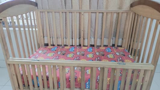 Al-Fateh baby cot+ Al-khair mattress