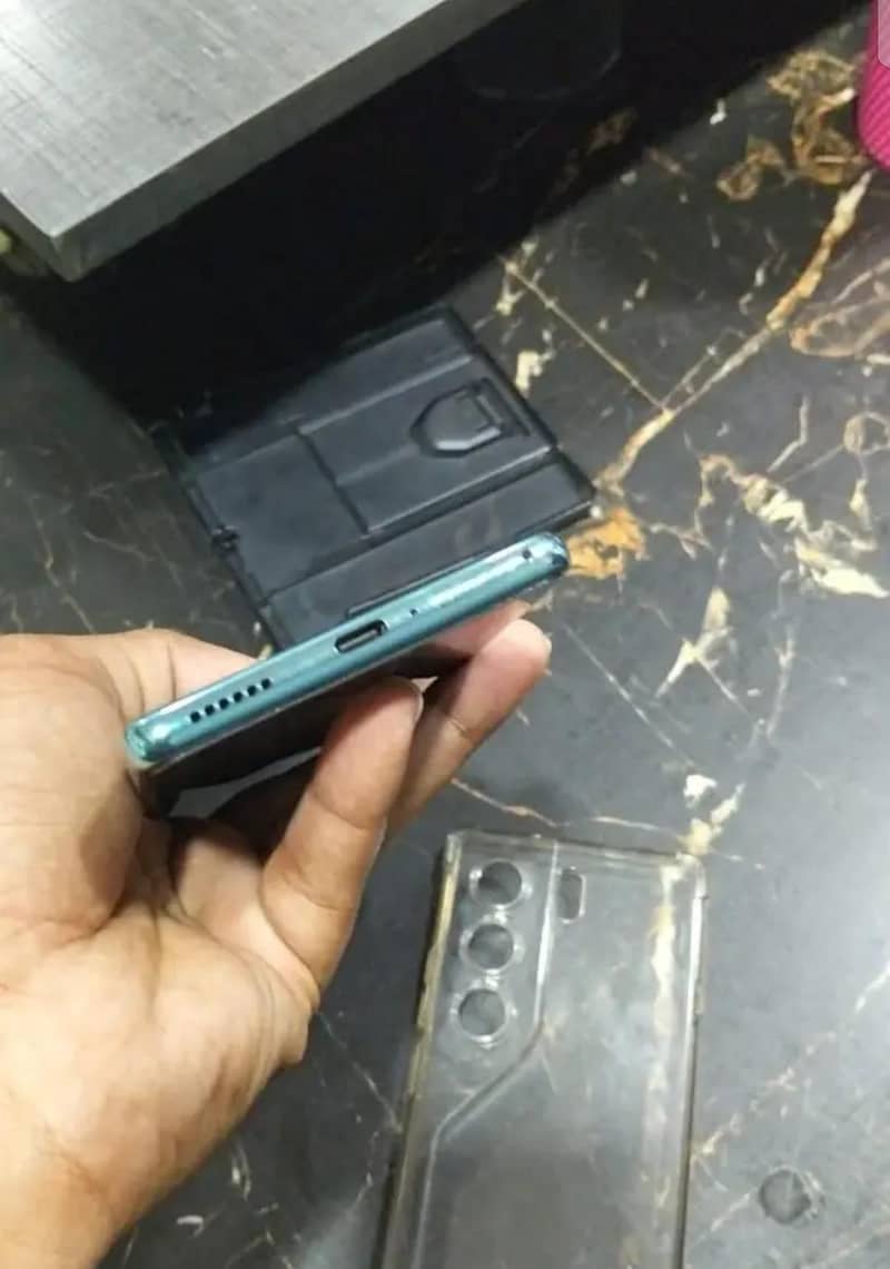 Tecno CAMON 40 2