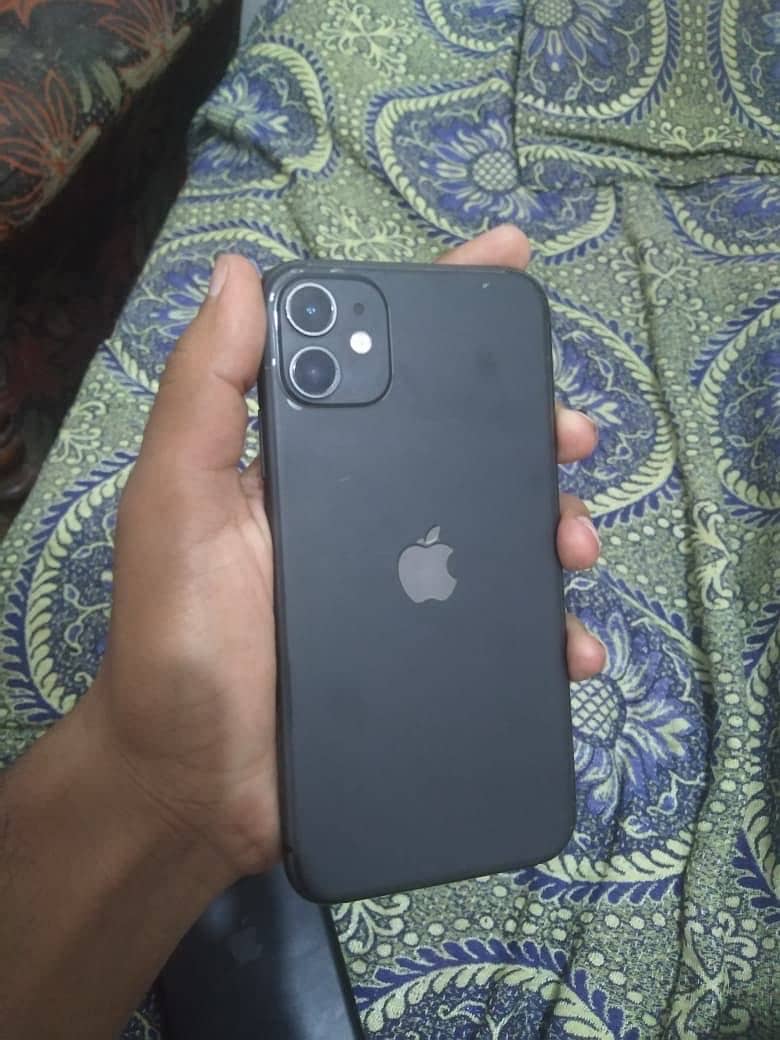 Apple iPhone 11 0