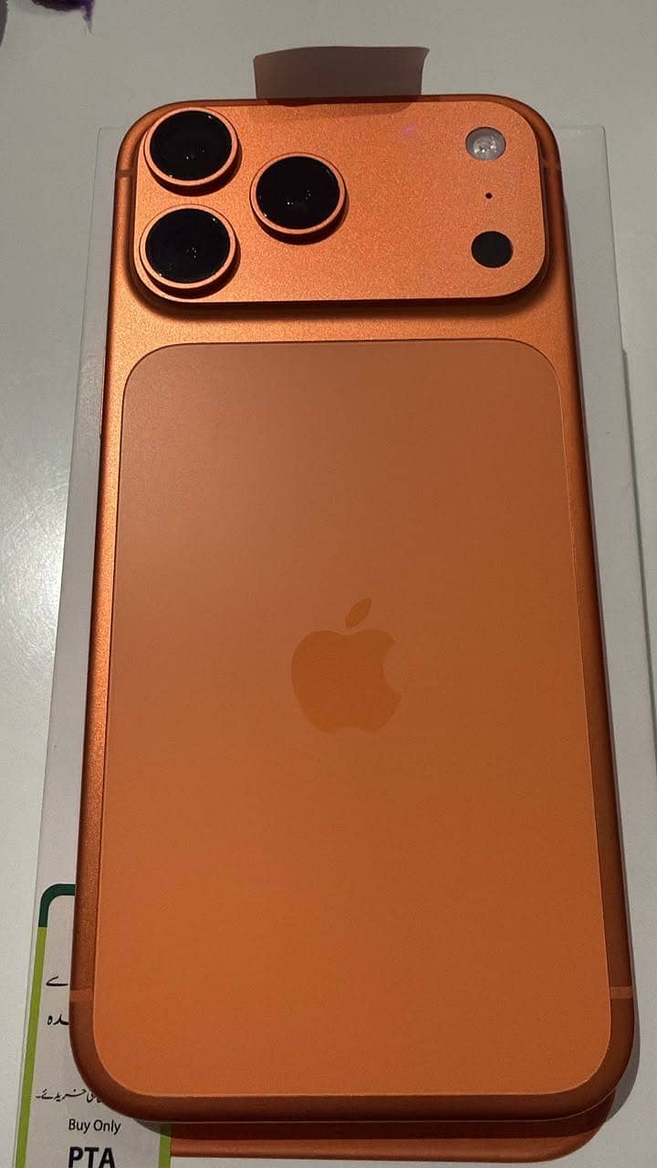 Apple iPhone 17 Pro Max 2