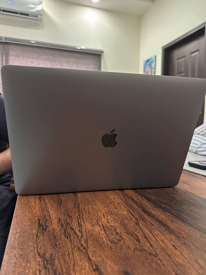 Macbook pro 2019 6
