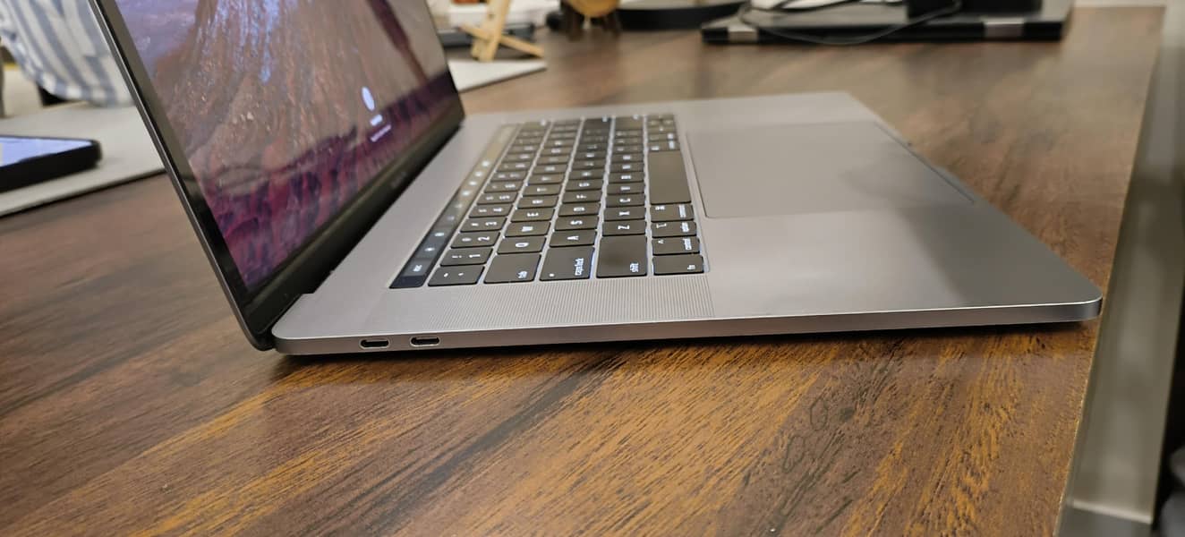 Macbook pro 2019 7