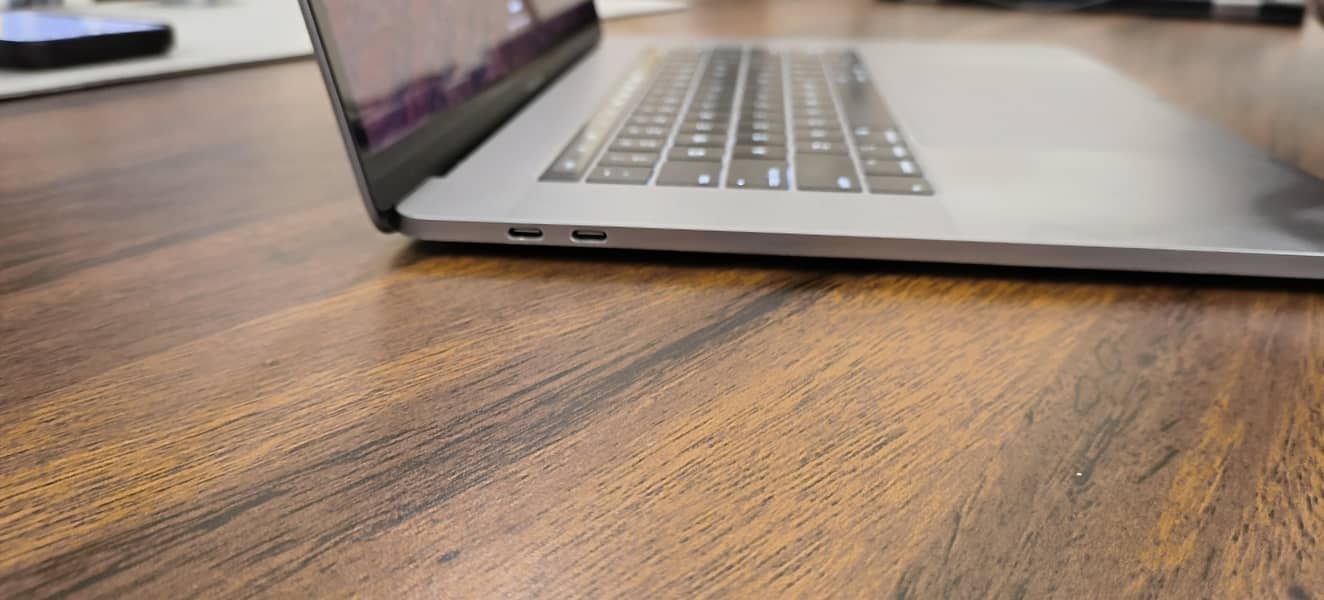 Macbook pro 2019 8