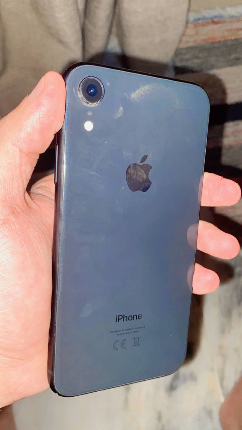 Apple iPhone XR 0
