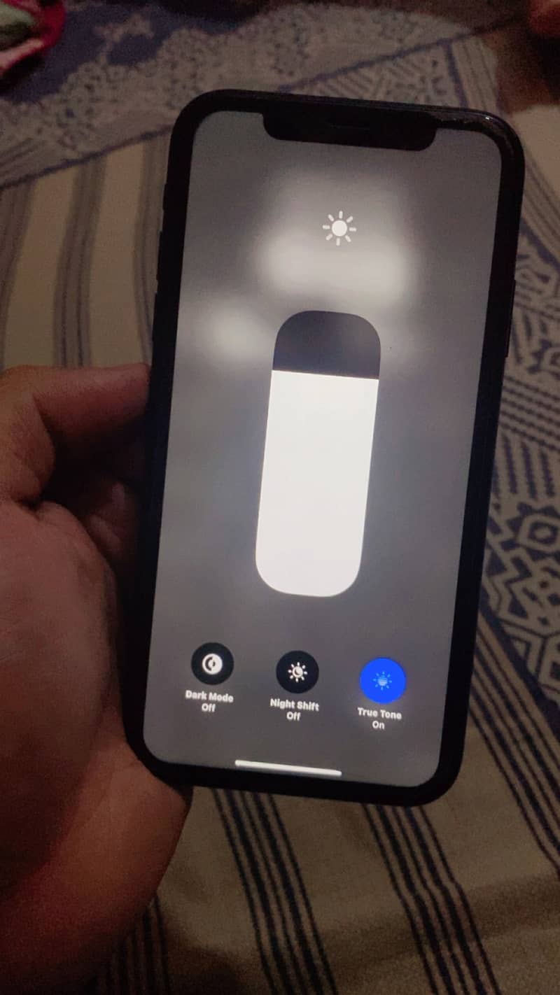 Apple iPhone XR 3