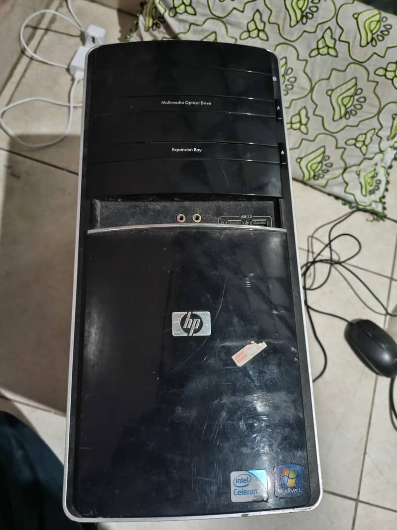 HP Desktop Computer Complete Set with Monitor, Keyboard & Mouse ...