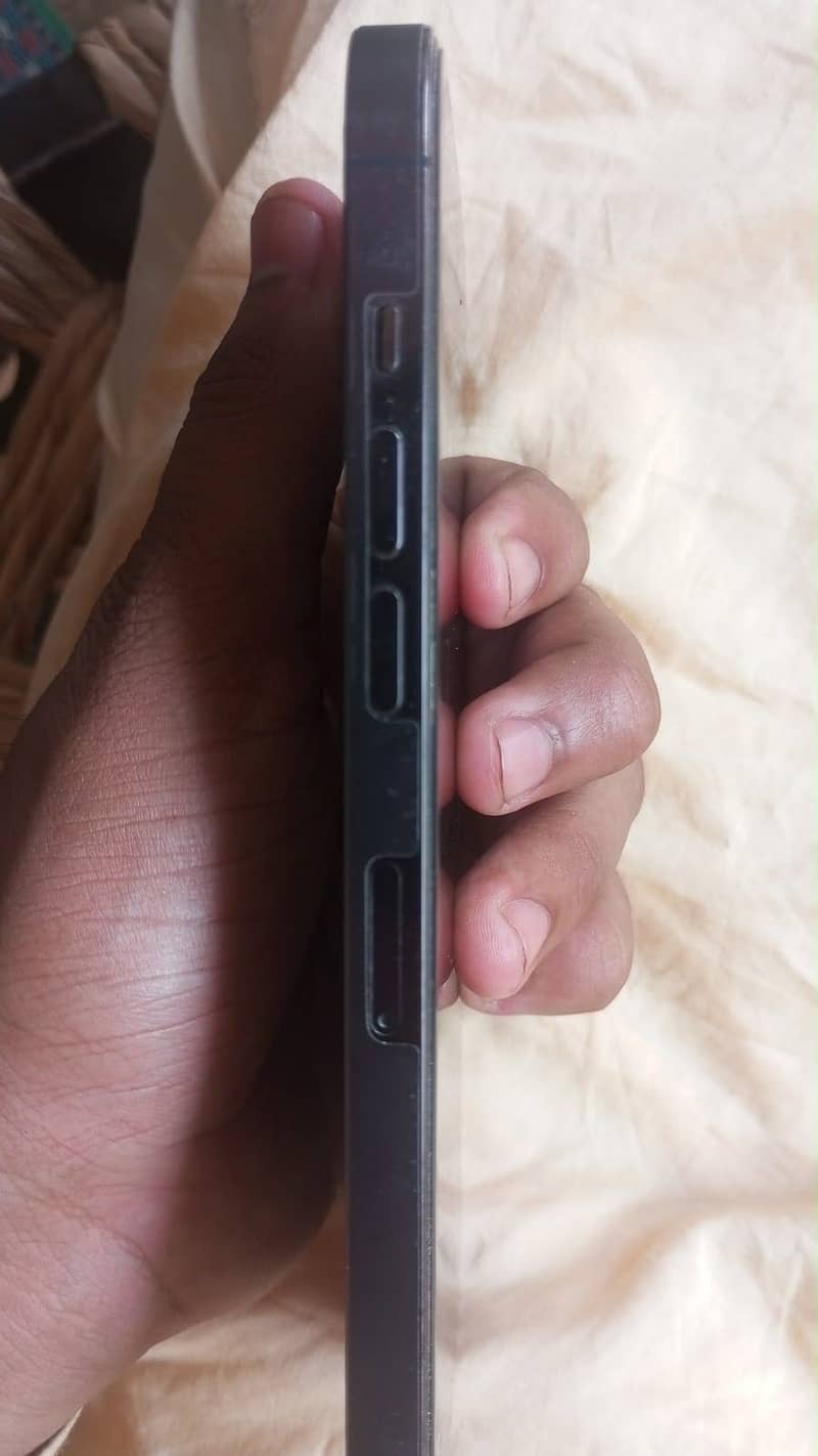 Apple iPhone 14 Pro Max 2