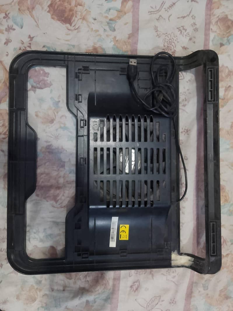 Laptop Stand 1