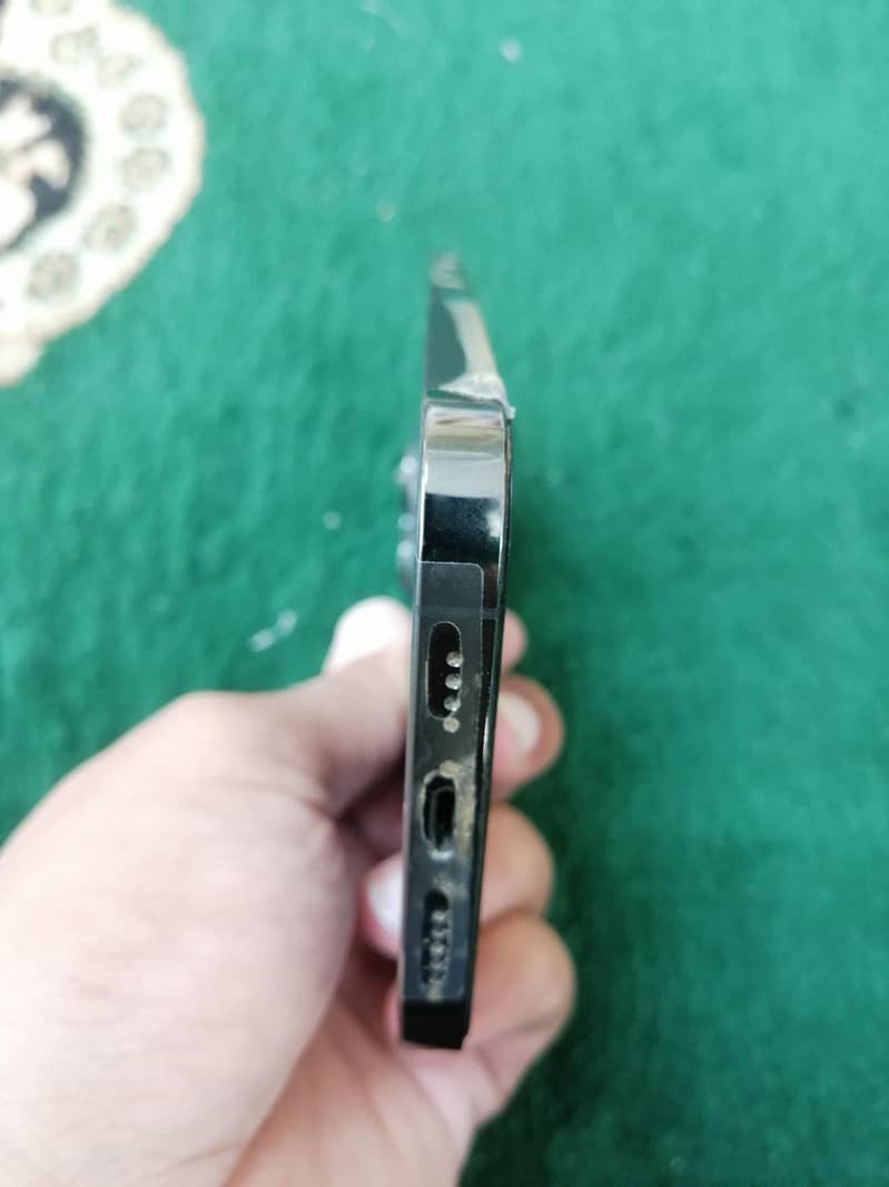 Apple iPhone 13 Pro Max jv 0