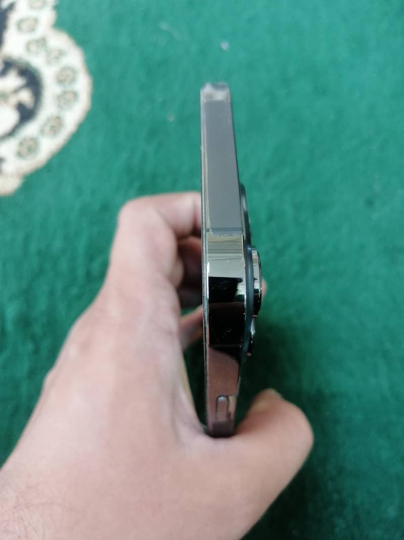 Apple iPhone 13 Pro Max jv 3