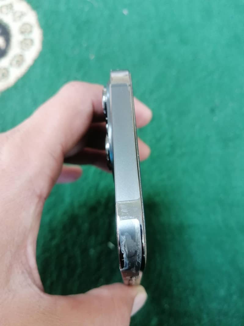 Apple iPhone 13 Pro Max jv 5