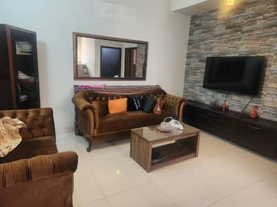 5 MARLA BEAUTIFUL HOUSE AVAILABLE FOR SALE IN HOT LOCATION