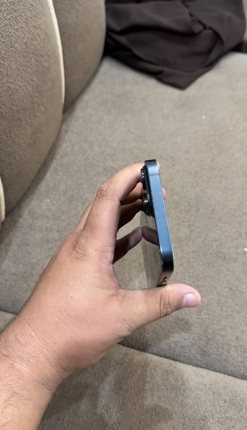 Apple iPhone 14 plus 1