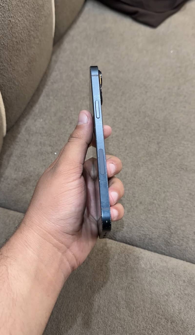 Apple iPhone 14 plus 3