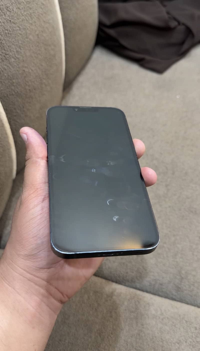 Apple iPhone 14 plus 4
